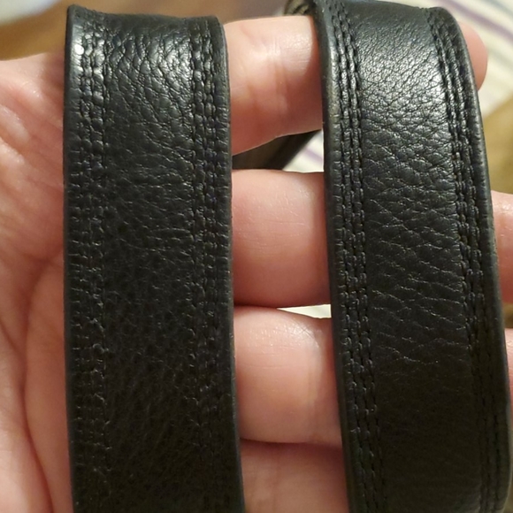 Large MK slouch purse - Picture 2 of 7